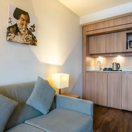 Paris Cdg Airport Apart-hotel 4*