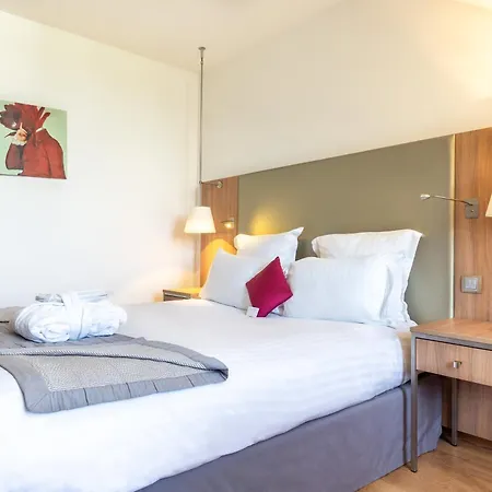 Paris Cdg Airport 4*