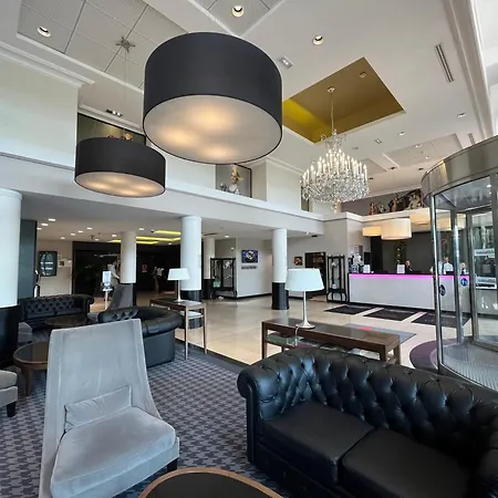 Aparthotel Paris Cdg Airport 4*