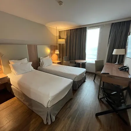 Paris Cdg Airport 4*