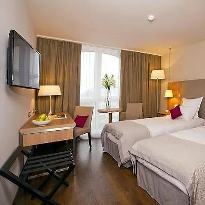 Paris Cdg Airport 4*